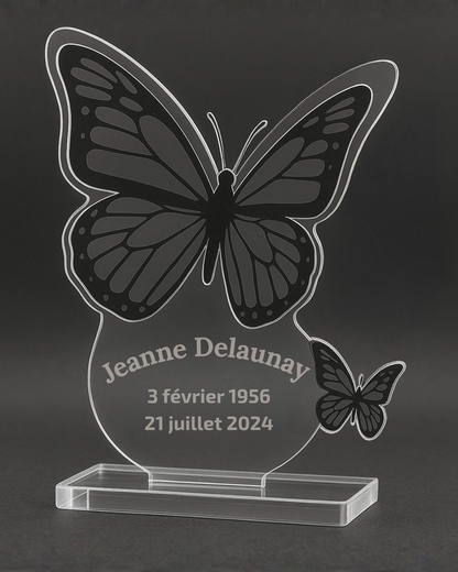 Plaque funéraire plexiglas personnalisée avec papillon design différent